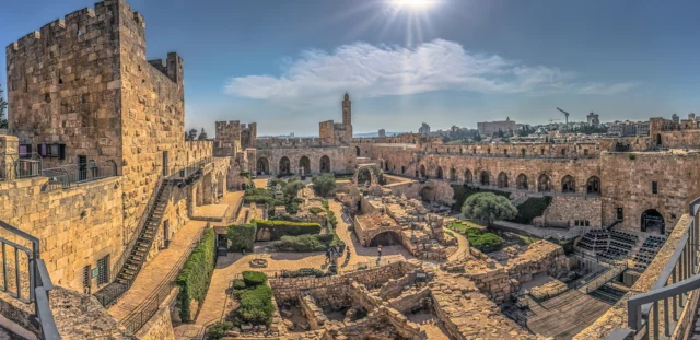 Intentos musulmanes de negar la conexión judía con Jerusalén