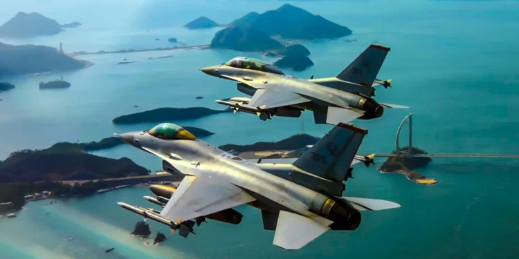 Accidente de F-16 en Corea del Sur: Caza se estrella sin víctimas fatales