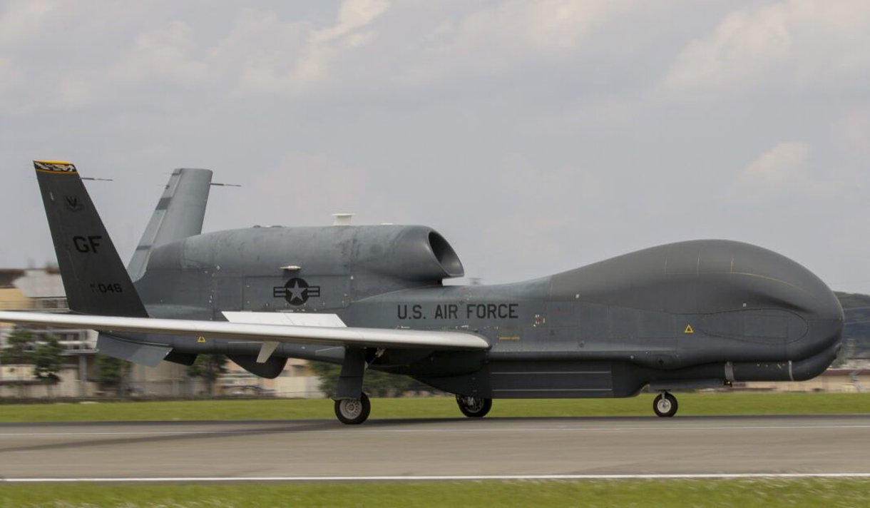 Los RQ-4 Global Hawk fortalecen las operaciones de inteligencia en Japón 