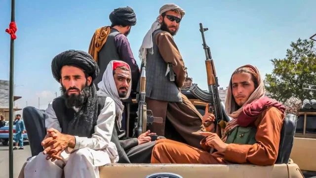 Intenso enfrentamiento fronterizo entre Irán y los talibanes por el control del agua