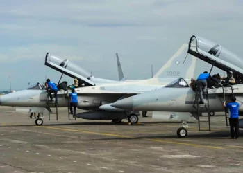 Malasia firma acuerdos para aviones de combate ligeros y de patrulla marítima