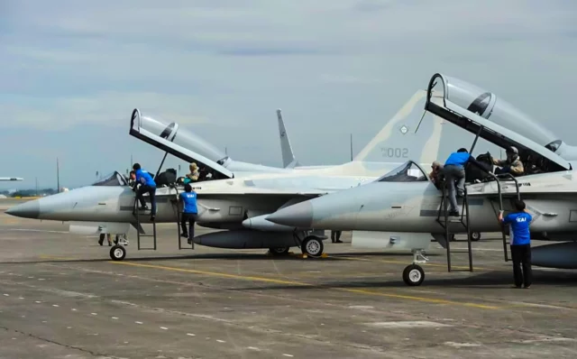 Malasia firma acuerdos para aviones de combate ligeros y de patrulla marítima