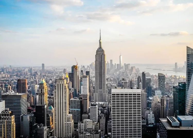 Climate change threatens the real estate sector in New York