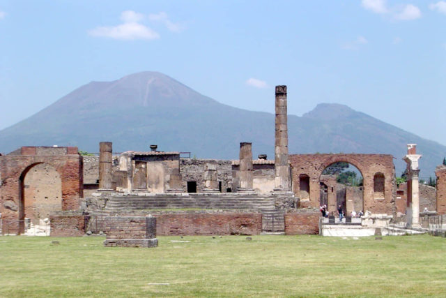 Hallan más víctimas de la erupción de un volcán en las ruinas romanas de Pompeya