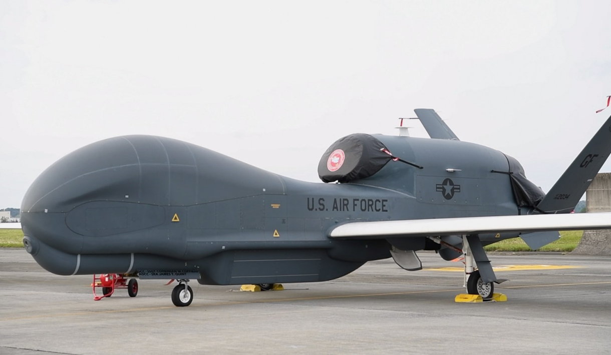 Los RQ-4 Global Hawk fortalecen las operaciones de inteligencia en Japón 