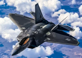 : F-22 Raptor patrulla los cielos de Europa del Este para disuadir a Rusia