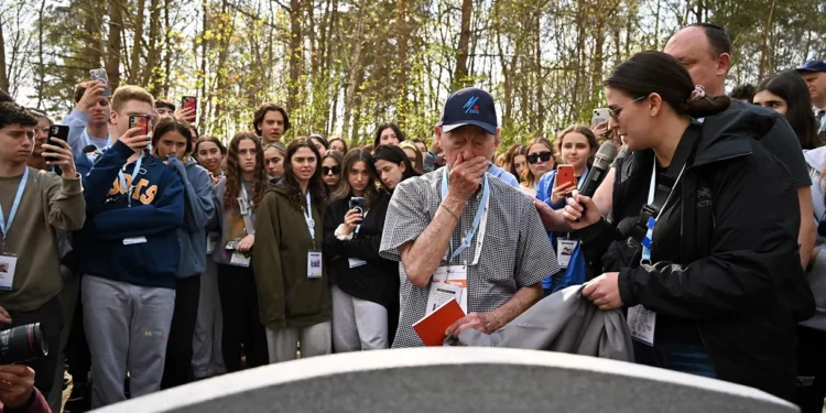 Superviviente del Holocausto retorna al pueblo polaco donde creció