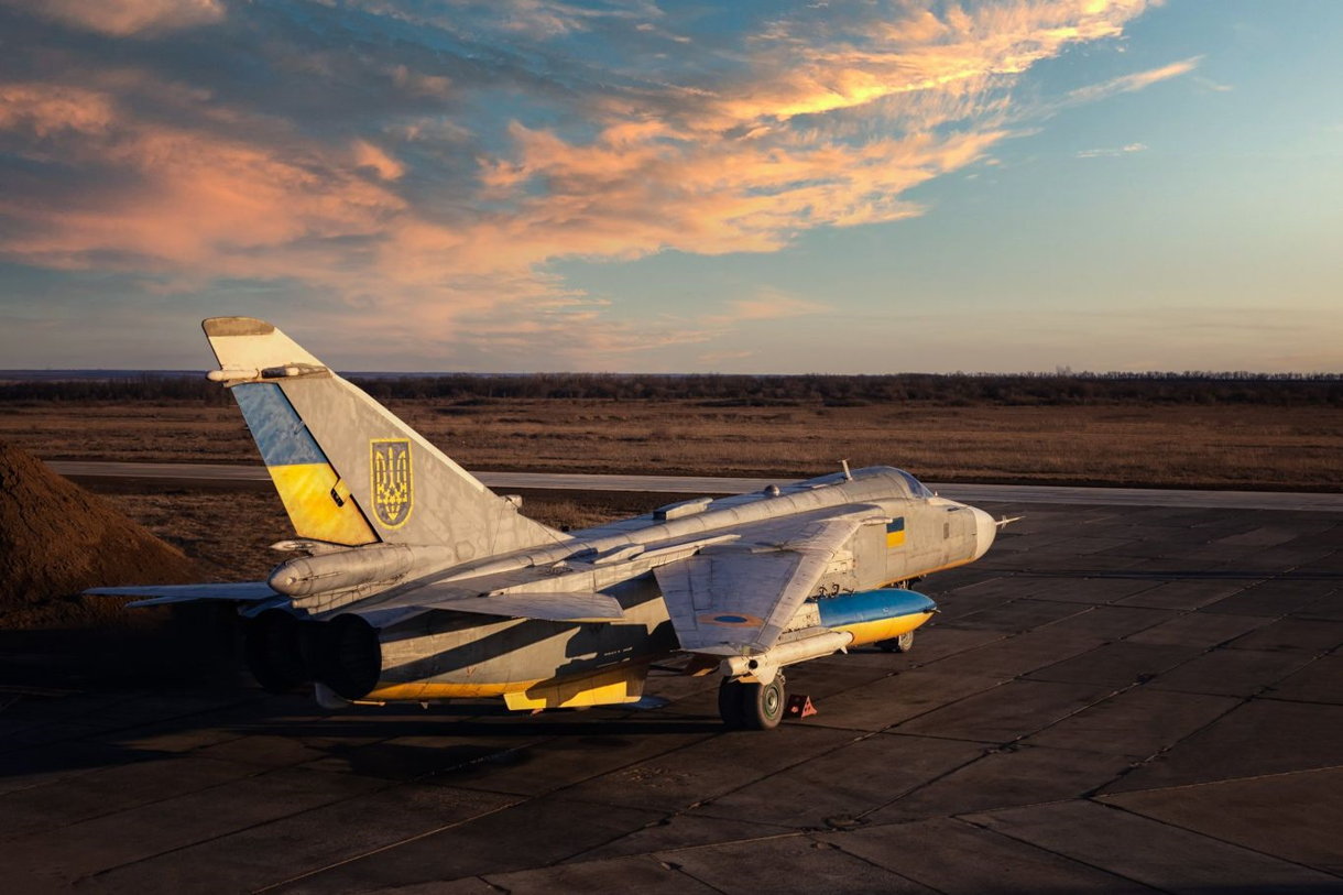 
Ucrania transforma sus Su-24 Fencer para lanzar los letales misiles Storm Shadow
