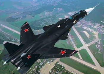 Su-47: El caza "furtivo" al que las Fuerzas Aéreas rusas dijeron "no”