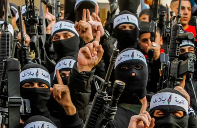 Islamistas de Al Fatah reciben orden de disparar “indiscriminadamente” a israelíes