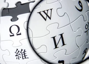 Preservando la veracidad histórica: El desafío de disciplinar a los editores de Wikipedia