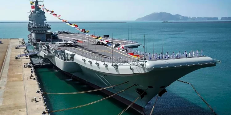 Se intensifican las tensiones en el estrecho de Taiwán: Buques de guerra chinos desafían la soberanía taiwanesa