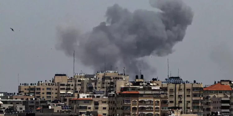 Fuerzas de Defensa de Israel atacan centros de mando de la Yihad Islámica en Gaza