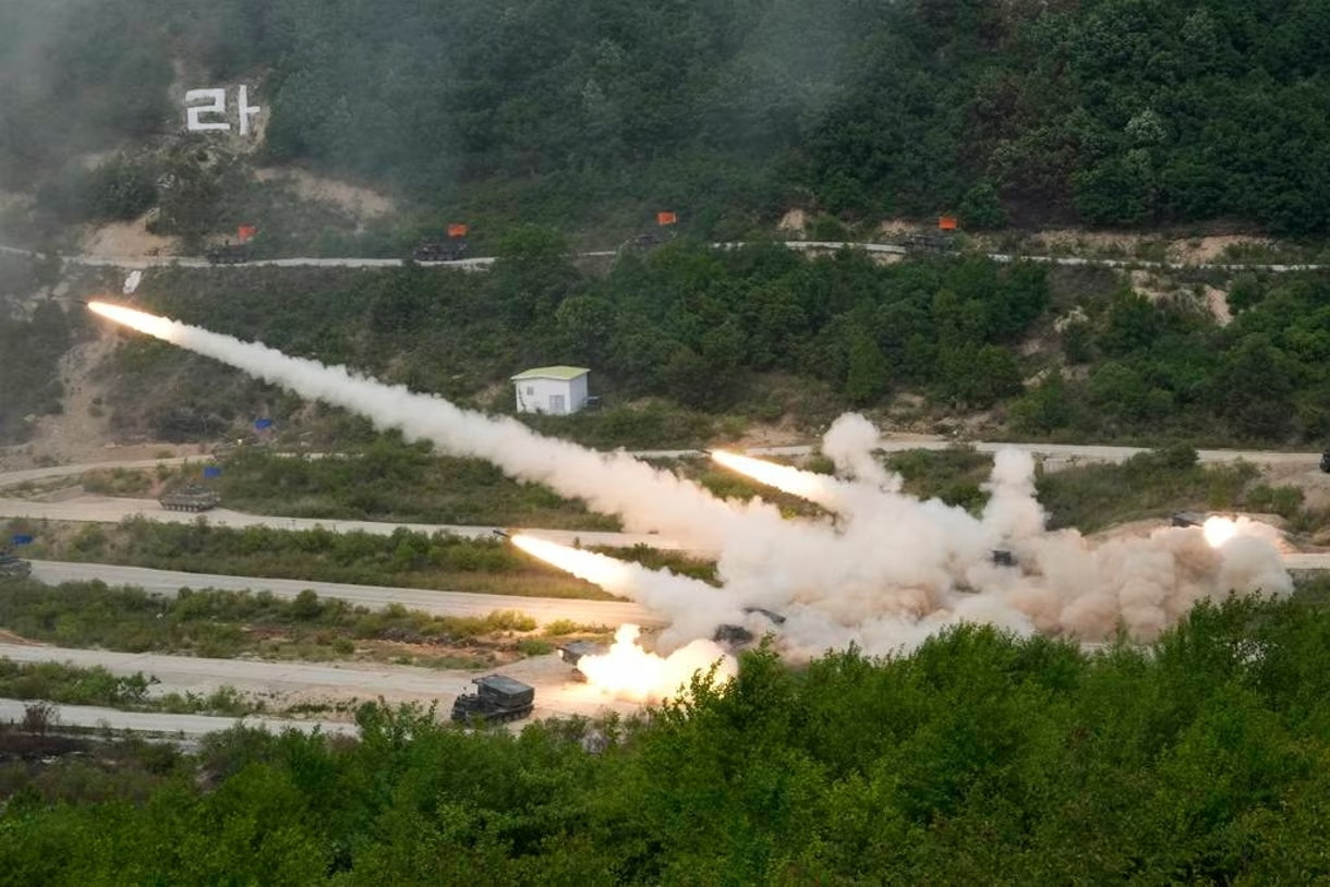 Grandes ejercicios con fuego real: Estados Unidos y Corea del Sur fortalecen su alianza militar