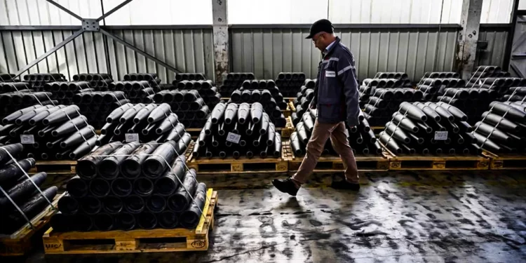 El dilema de la compra de munición para Ucrania divide a Europa