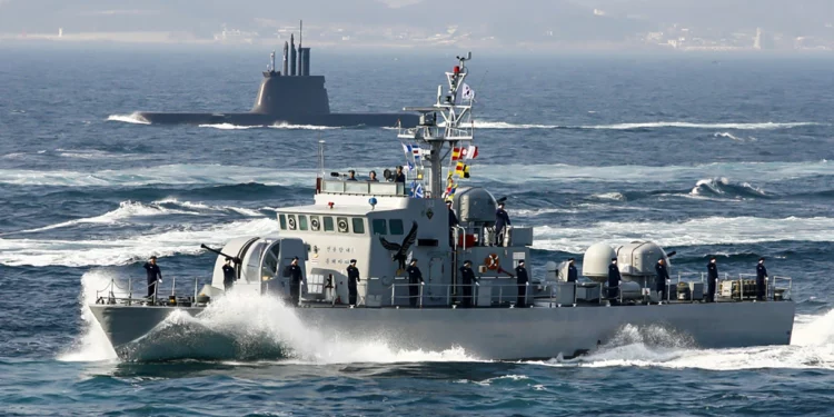 Uruguay recibe patrullero de Corea del Sur para fortalecer su Armada