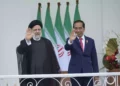 El presidente iraní Raisi visita Indonesia para estrechar lazos económicos