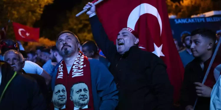 Erdogan podría enfrentar segunda vuelta electoral en Turquía