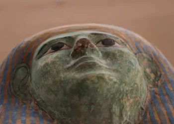Egipto desentierra talleres de momificación y tumbas en un antiguo cementerio