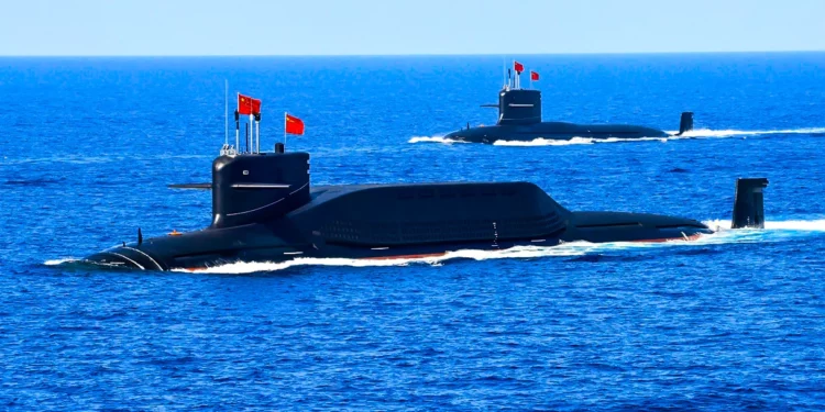 Enfrentamiento naval entre EE. UU. y China cerca de Hong Kong