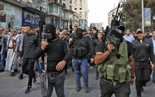 13 miembros de La Guarida del León se entregan a la Autoridad Palestina