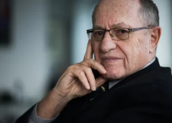 Alan Dershowitz: Se debe dejar gobernar a Netanyahu