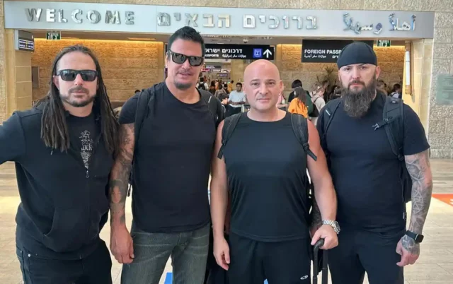 La banda de heavy metal Disturbed llega a Israel para un concierto
