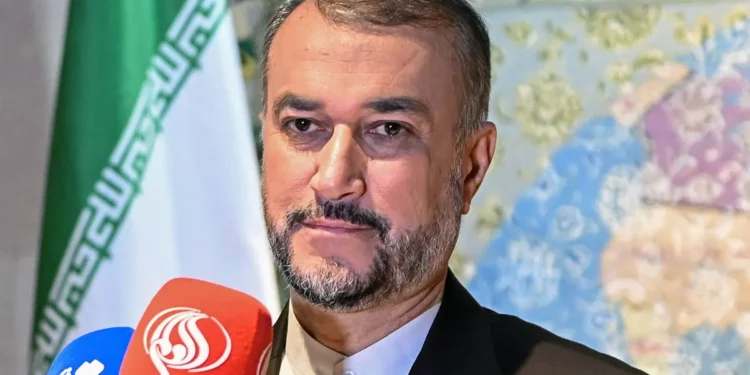 El ministro de Asuntos Exteriores iraní visita EAU