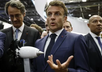 Macron insta a Europa a no depender del sistema de defensa israelí