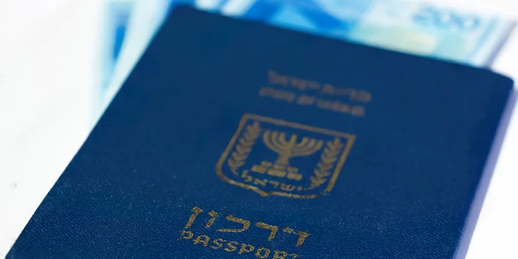 Israel establece requisito de un año de residencia para pasaporte