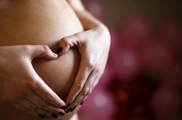 Científicos de Israel convierten piel humana en placenta