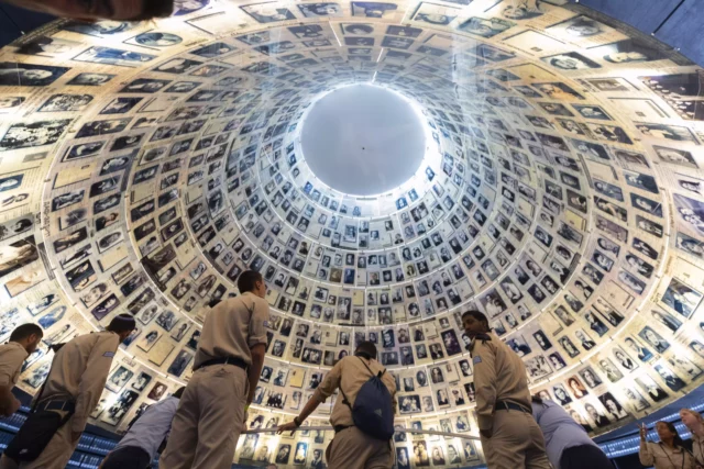 Lamenta Yad Vashem la muerte del rehén de Hamás, Alex Dancyg