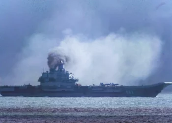 Almirante Kuznetsov: El único portaaviones ruso puede hundirse