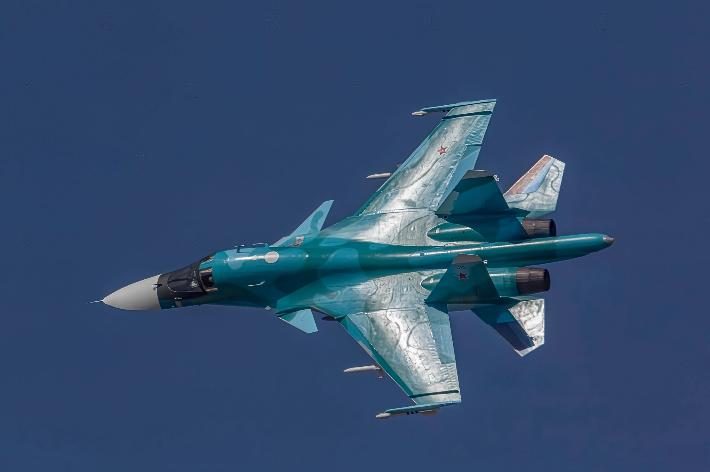 El Su-34: El caza ruso que está siendo cazado en Ucrania