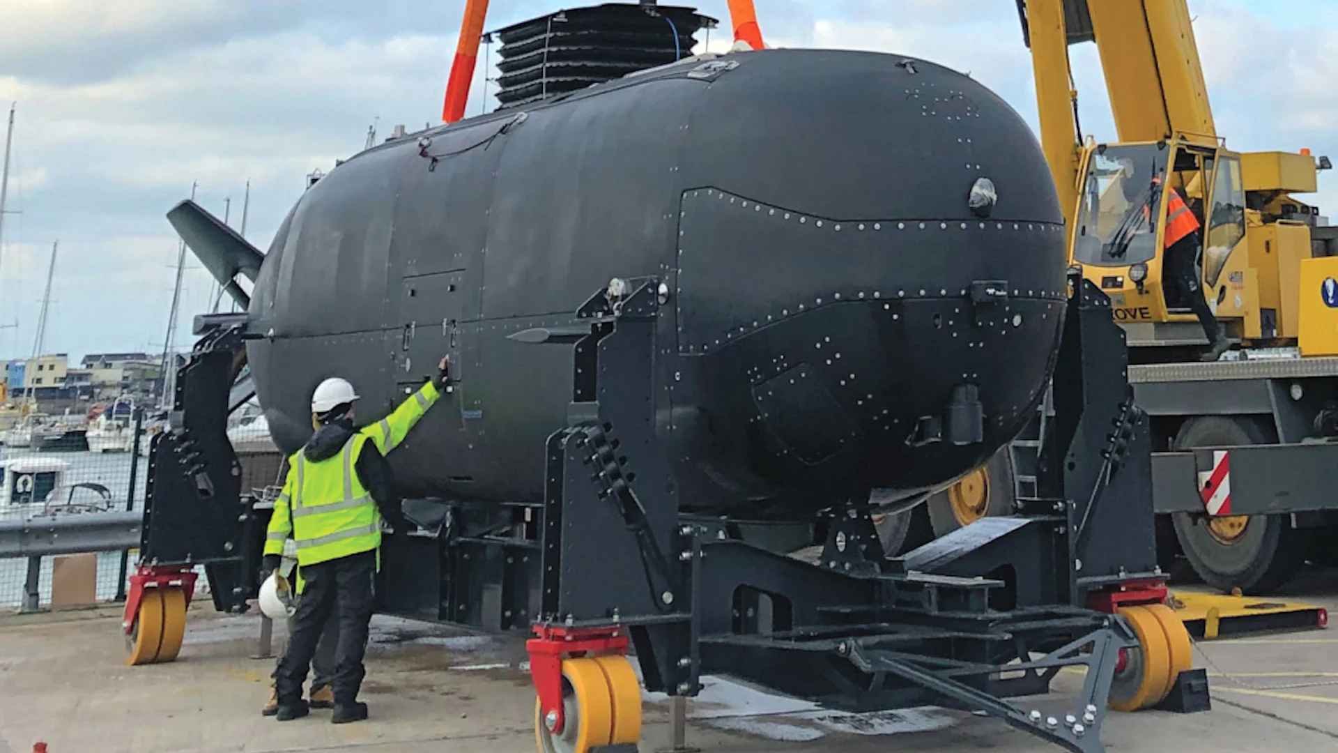 DCS mini-submarine joins US Navy
