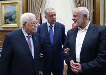 Erdogan recibe a líderes de Hamás y Fatah: Haniyé y Abbas