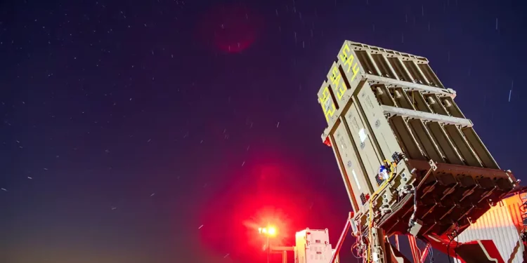 Las FDI permitieron al misil sirio cruzar a Israel