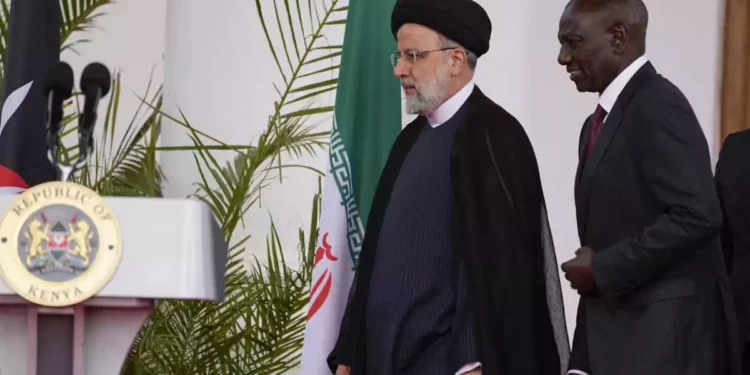 El presidente iraní inicia una rara visita a África “para promover la diplomacia económica”