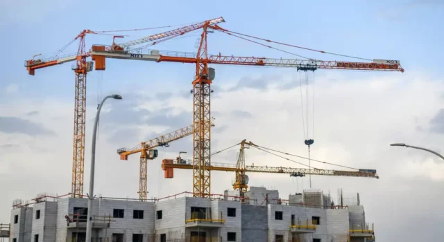 Noruega evalúa desinversión de $500 M en bancos israelíes por “préstamos a colonos”