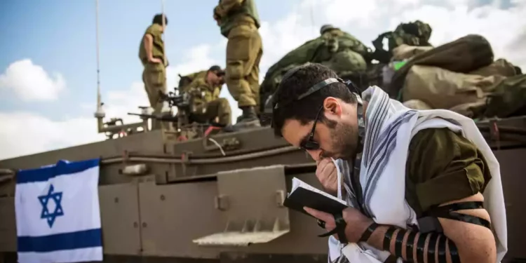 Rabinos de las FDI exigen a reservistas que se retracten de su negativa
