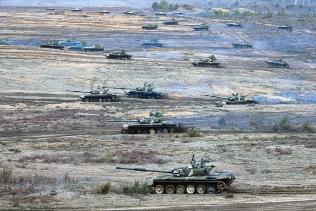 Bielorrusia realiza ejercicios militares cerca de Polonia y Lituania