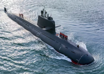 China certifica motor diésel propio para submarinos