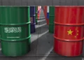 Importaciones chinas de crudo saudí aumentan 40 %