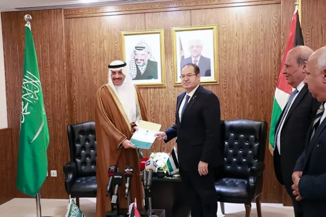 Palestinos buscan pasos irreversibles en acuerdo Israel-Arabia Saudí