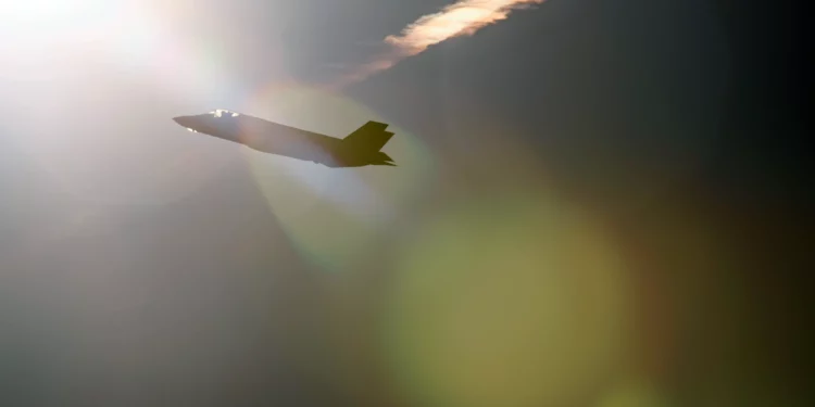 ¿El F-35 israelí fue alcanzado por un misil ruso?