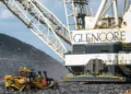 Glencore enfrenta caída de beneficios con aumento en recompras