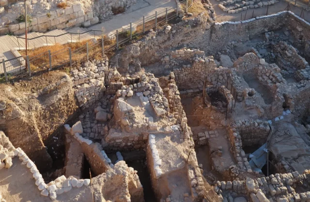 Pruebas de la destrucción de Jerusalén a manos de romanos y babilonios halladas en el monte Sión