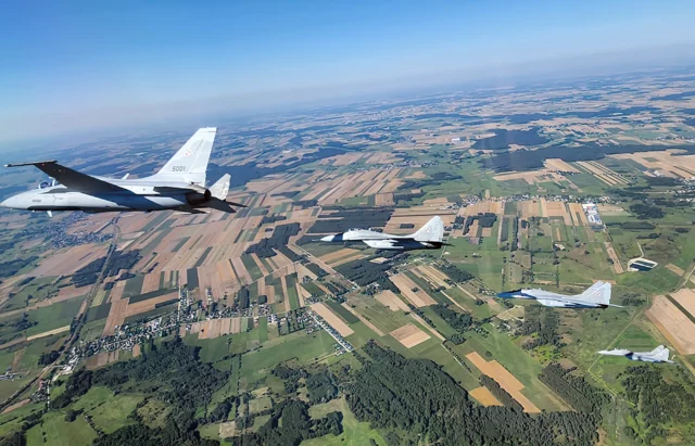 FA-50GF de KAI: Nuevo caza ligero se presenta en Polonia