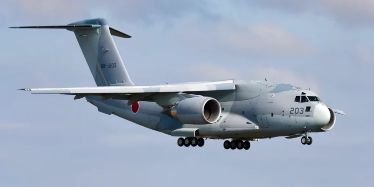 Aviones Kawasaki C-2 de Japón equipados con misiles