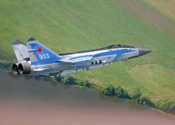 Rusia anuncia el vuelo de su interceptor MiG-41 de 6.ª generación